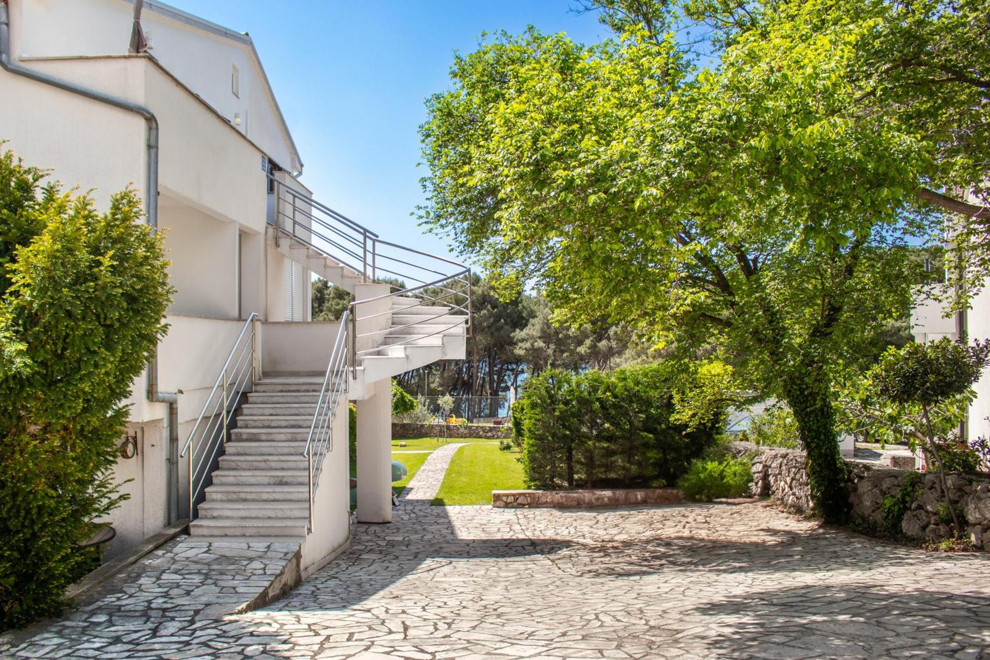 Seaside Apartments Petar Крк Экстерьер фото
